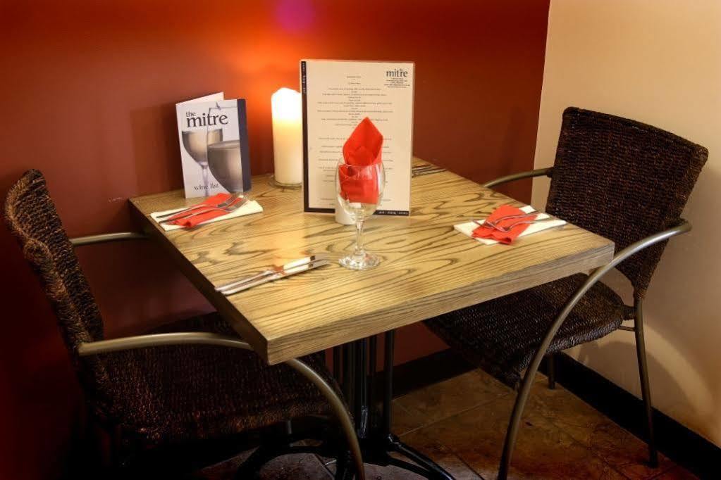 The Mitre Inn Knaresborough Dış mekan fotoğraf